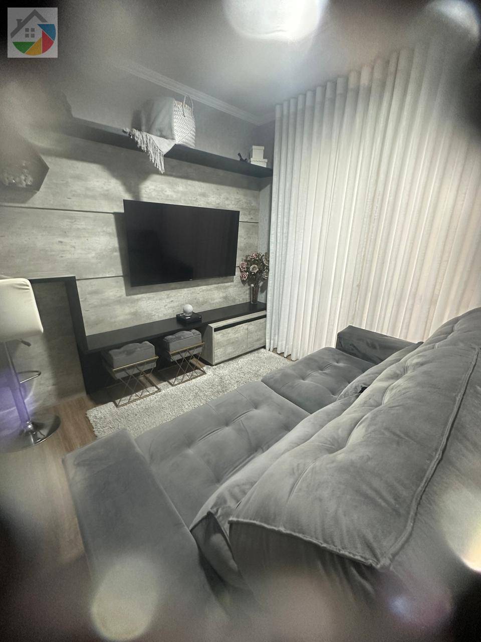 Cidade Maia - Praça - Studio House Imóveis  - Negócios Imobiliários