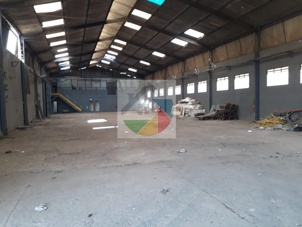Galpão Industrial no Parque Piratininga, Itaquaquecetuba. - Studio House Imóveis  - Negócios Imobiliários